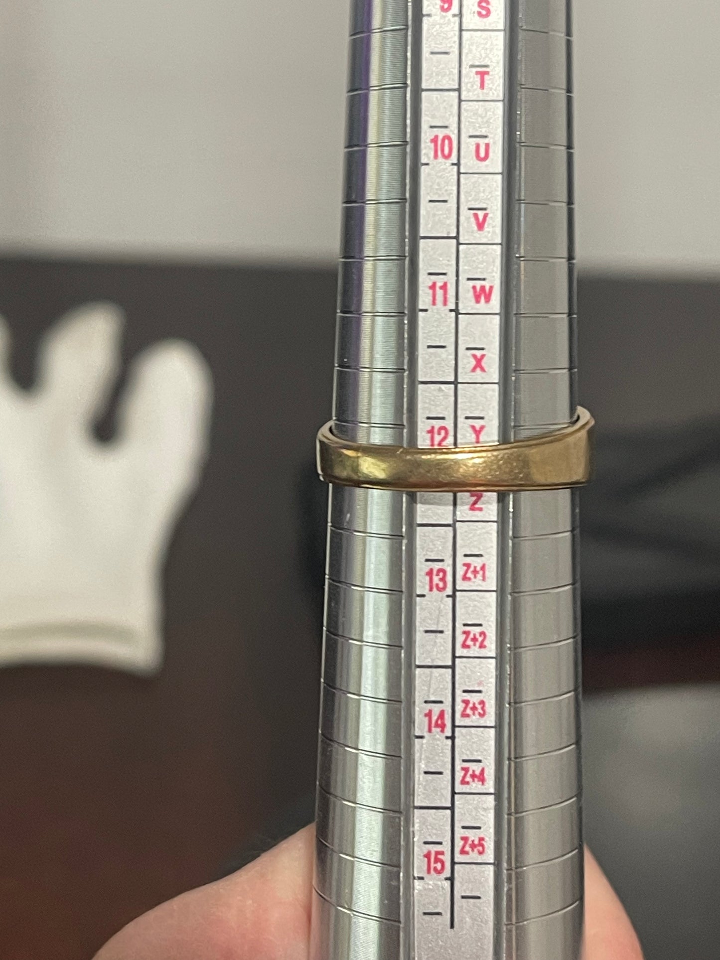 10K Men’s Ring With Diamond
