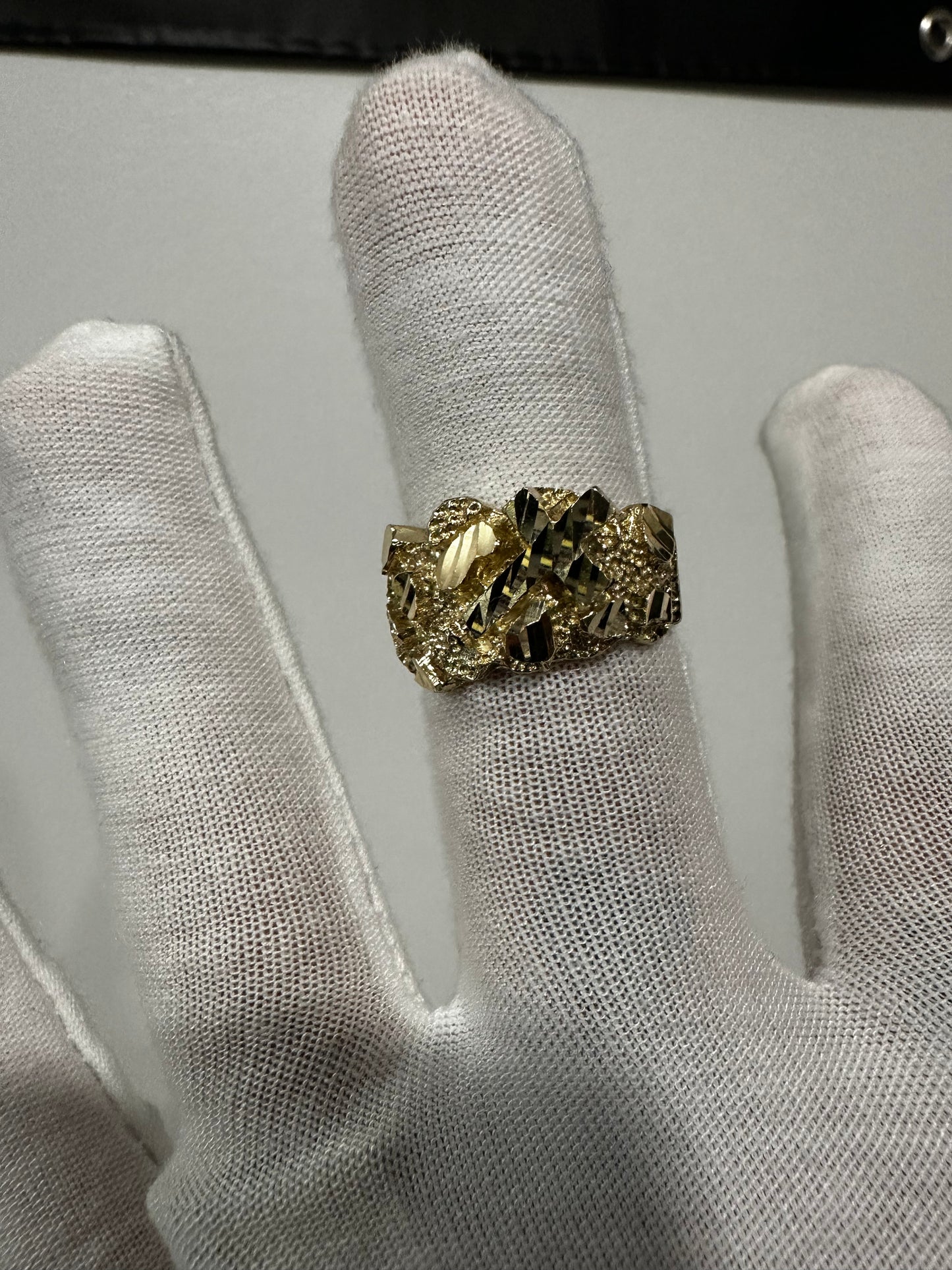 10K Nugget DC Cross Ring Size 8.5