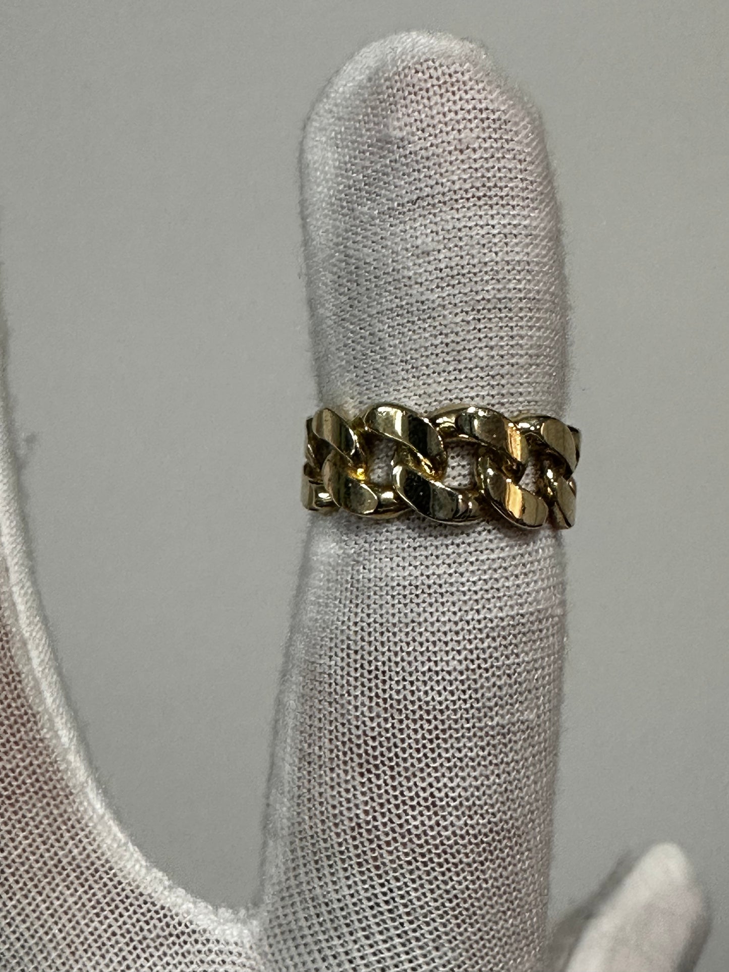 10K Cuban Link Ring Size 6.75
