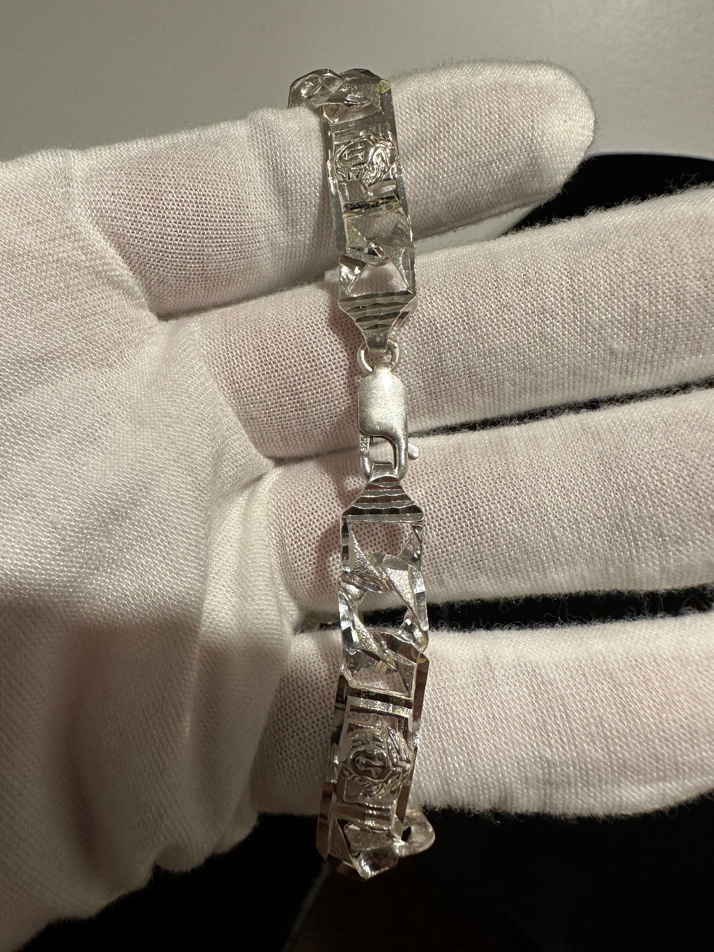 Silver Medusa Bracelet 8”