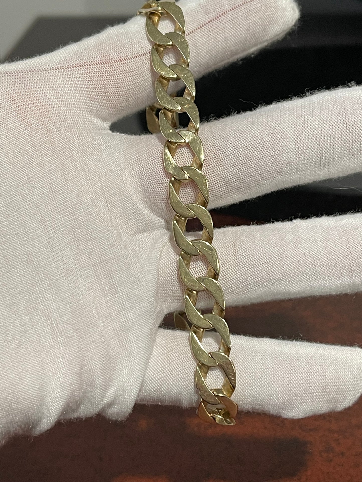 10K Nugget Bracelet 9.5”