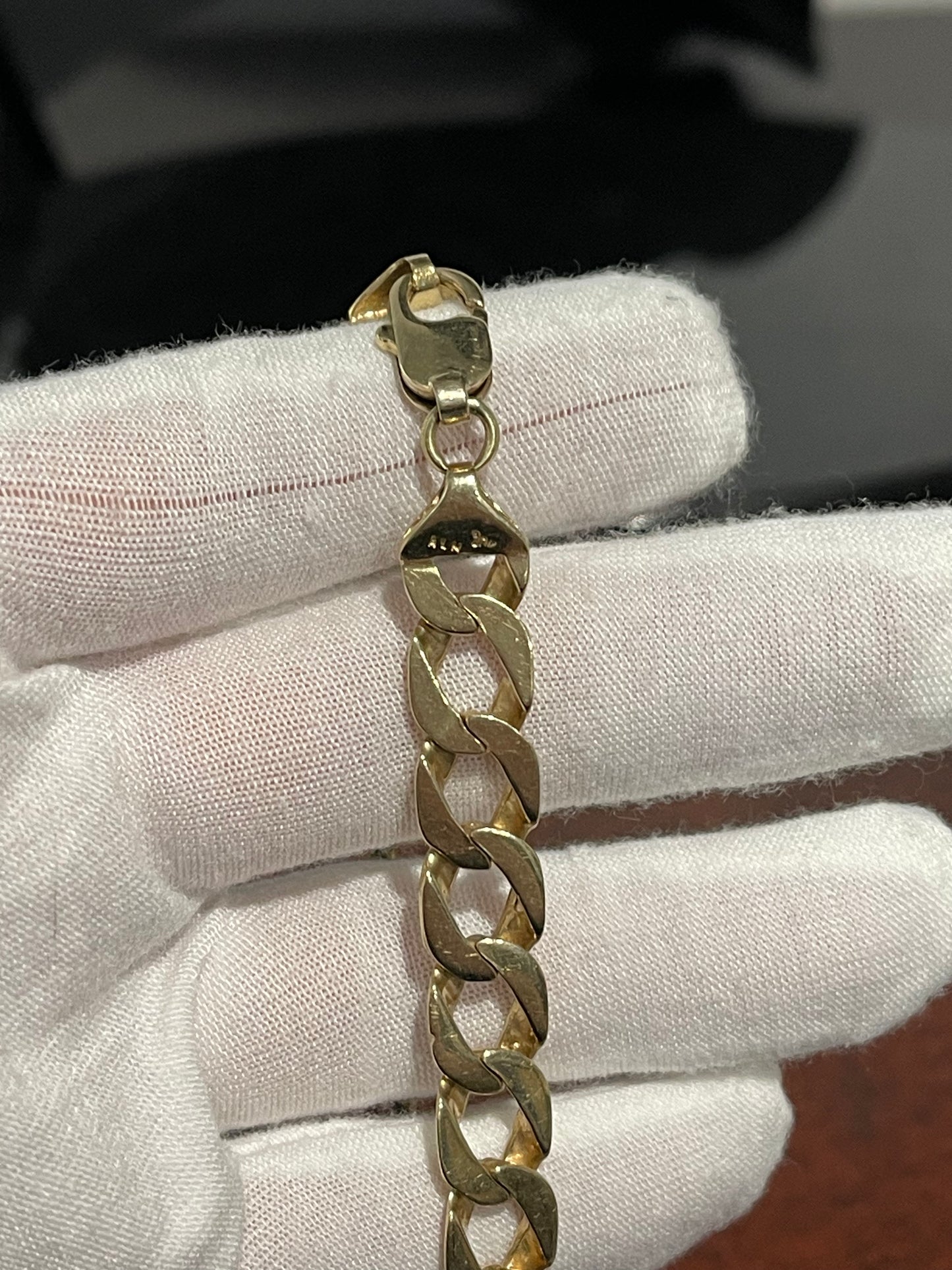 10K Nugget Bracelet 9.5”