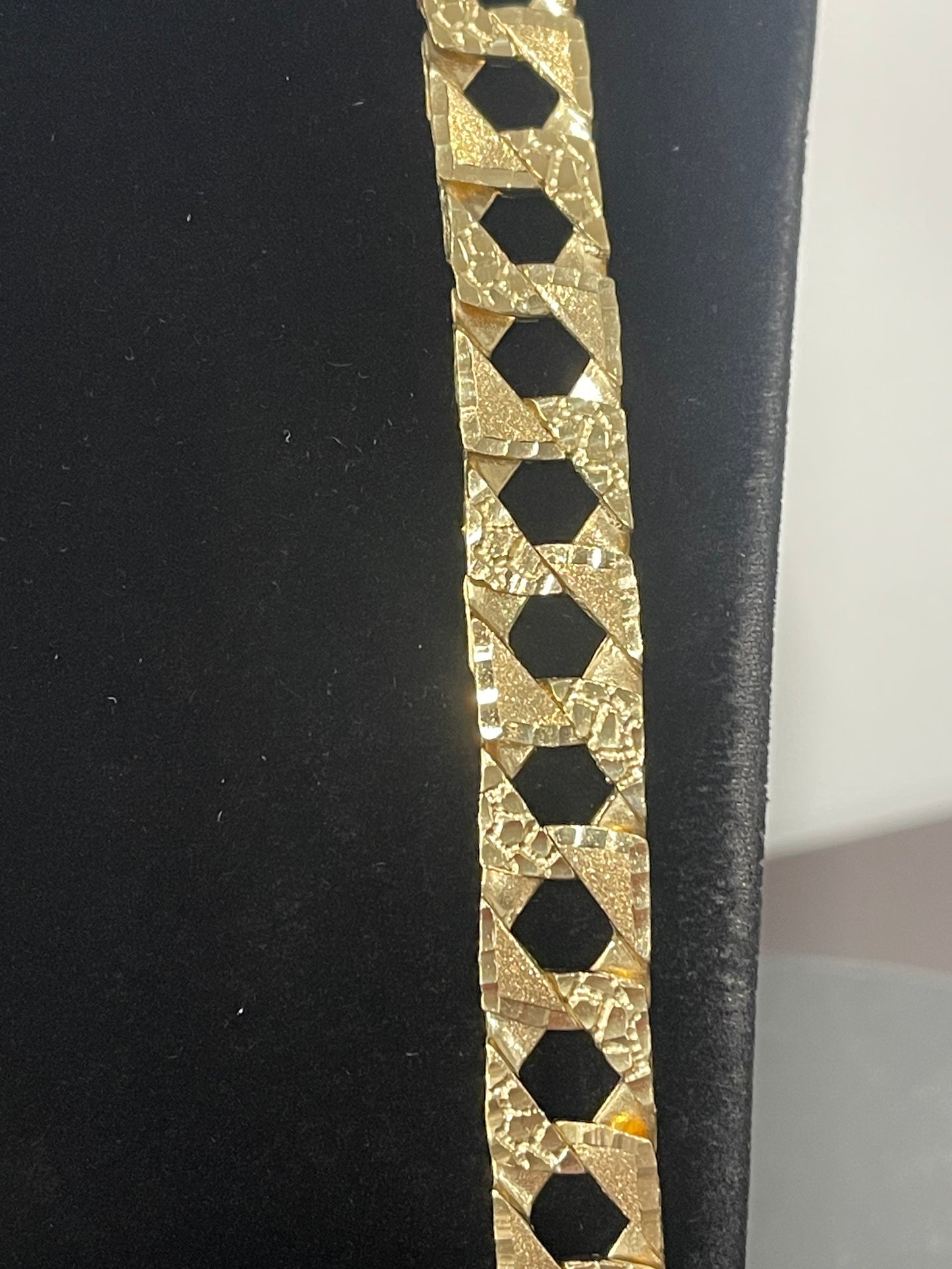 10K DC Nugget Chain 26”