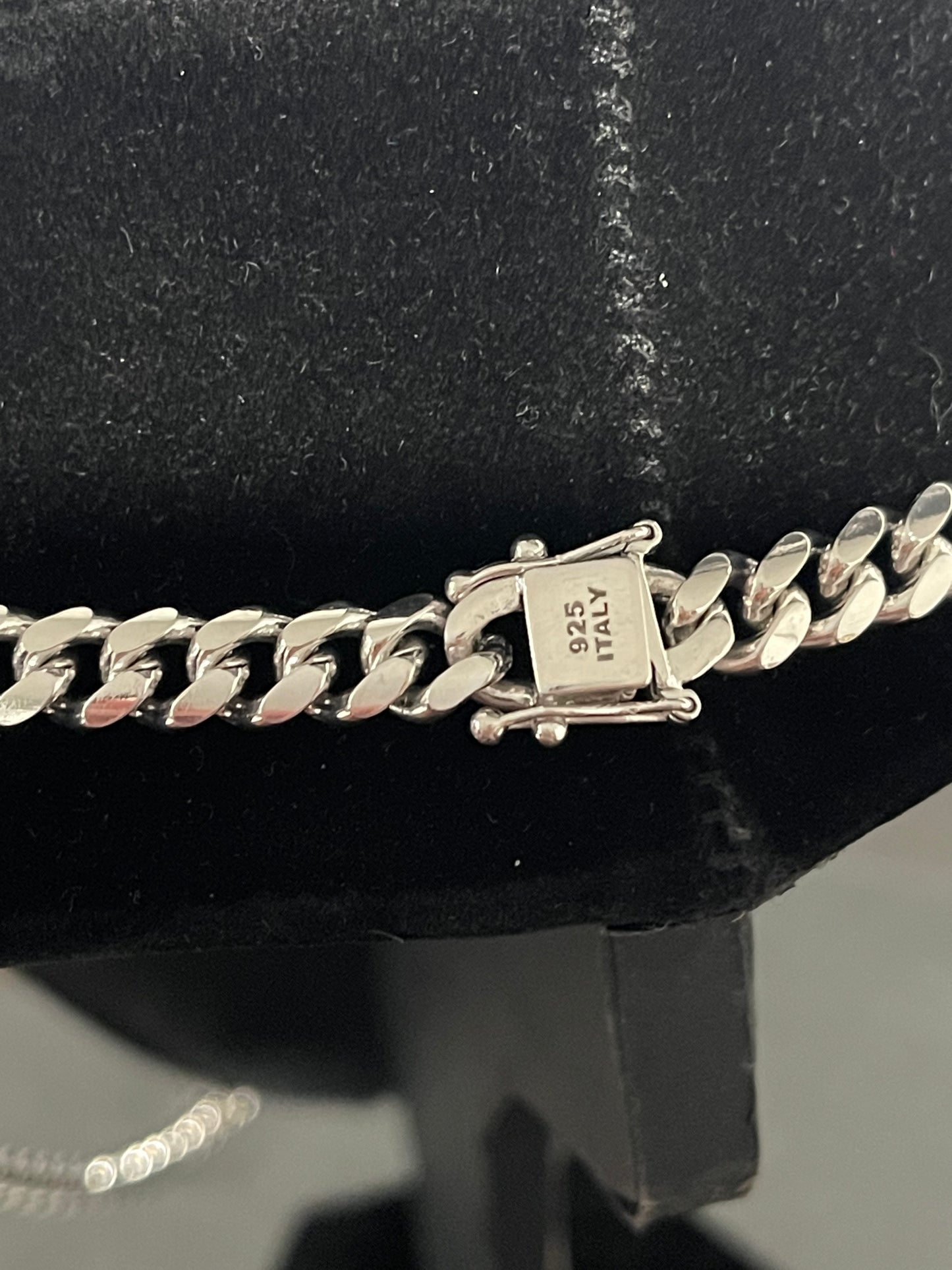 Silver Cuban Chain 24”